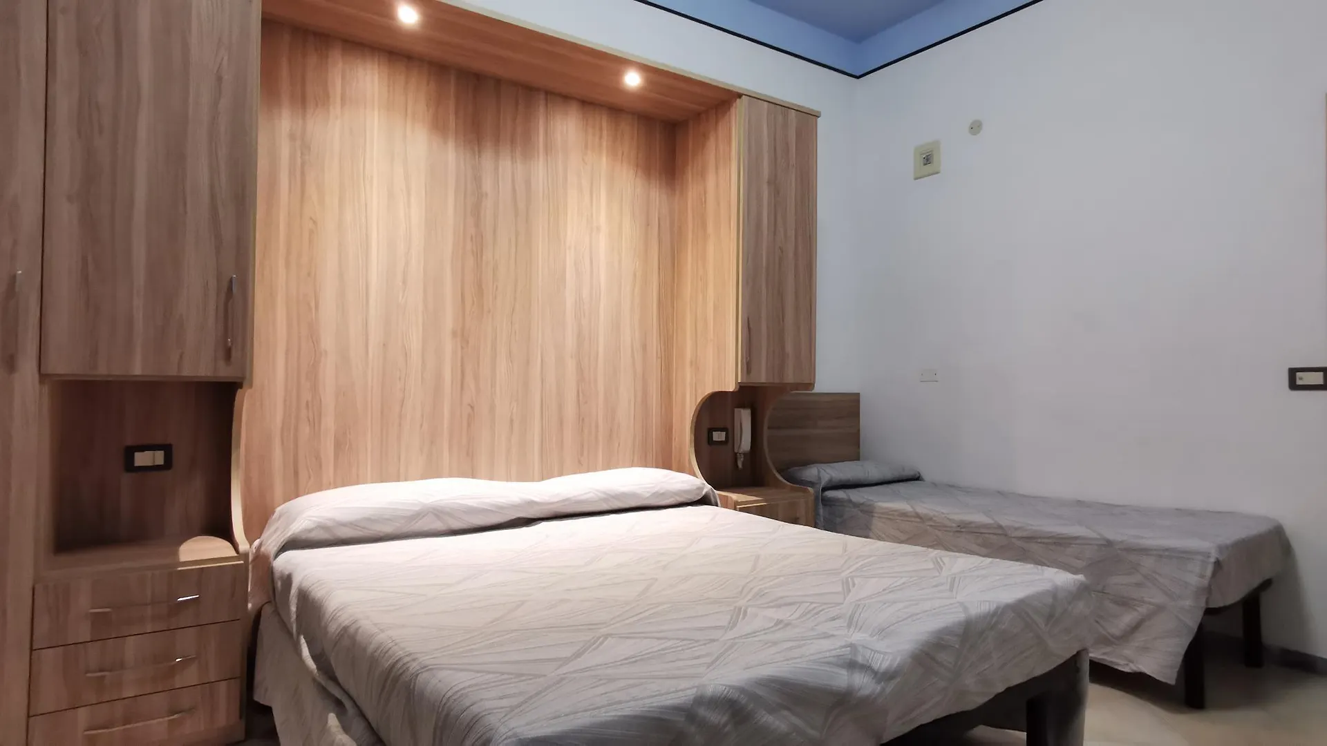 Hotel Nanni Garni Rimini 2*,