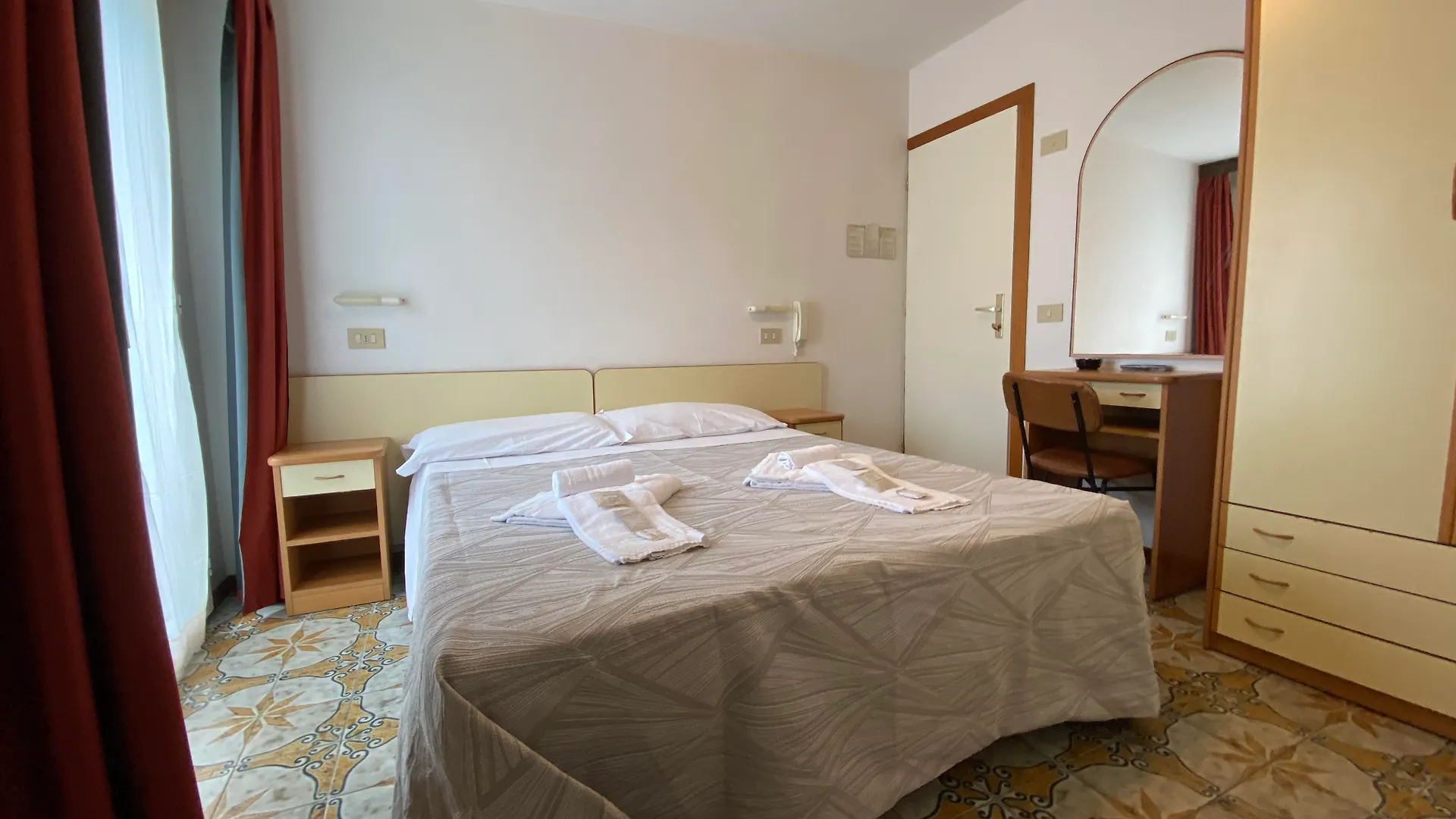 Hotel Nanni Garni Rimini 2*,