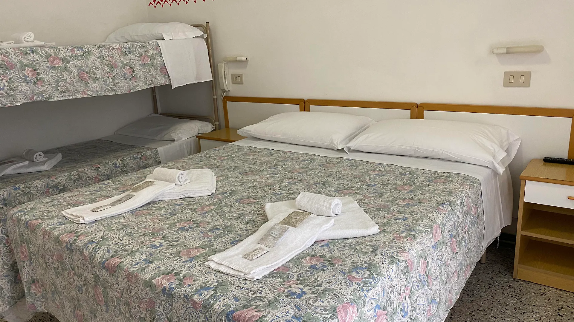 Hotel Nanni Garnì Rimini 2*,  Italia